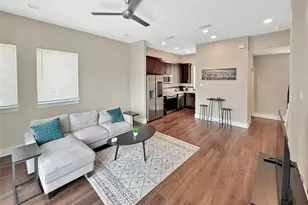 312 Feliks Gwozdz Pl, Fort Worth, TX 76104 - Photo 14