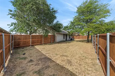 601 E Jefferson Street, Waxahachie, TX 75165 - Photo 22