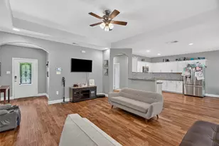 601 E Jefferson St, Waxahachie, TX 75165 - Photo 16