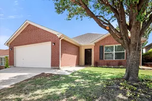 9917 Blue Bell Dr, Fort Worth, TX 76108 - Photo 2