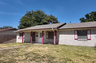 813 Waikiki Dr, Garland, TX 75043 - Photo 2