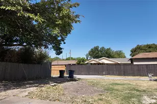 813 Waikiki Dr, Garland, TX 75043 - Photo 24