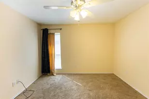 3904 Santa Cruz St, Granbury, TX 76049 - Photo 28