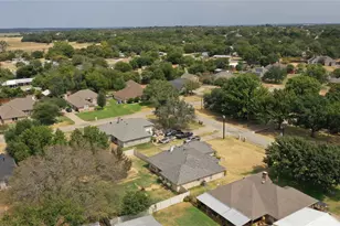 3904 Santa Cruz St, Granbury, TX 76049 - Photo 38