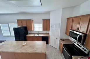 1613 Castle Creek Dr, Little Elm, TX 75068 - Photo 8