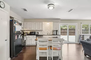1809 Windsong Trail, Richardson, TX 75081 - Photo 2