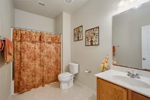 2035 Matagorda Ln, Grand Prairie, TX 75052 - Photo 14