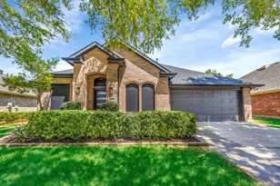 1611 Mallard Dr, Corinth, TX 76210 - Photo 2