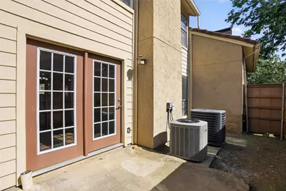 2606 Encina #2, Irving, TX 75038 - Photo 34