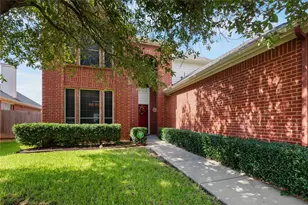 615 Rosarita Rd, Arlington, TX 76002 - Photo 2