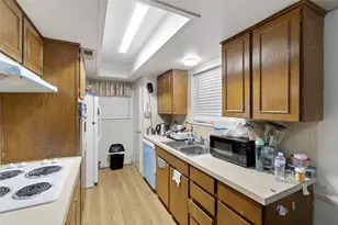 2801 Laramie St, Irving, TX 75062 - Photo 10