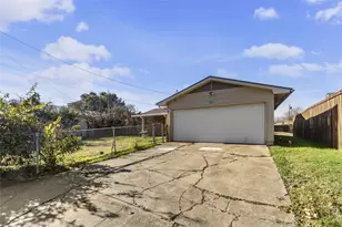 2801 Laramie St, Irving, TX 75062 - Photo 28