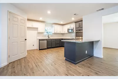 809 Wood River Road, Dallas, TX 75232 - Photo 12