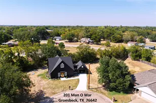 201 Man-O-War, Groesbeck, TX 76642 - Photo 2