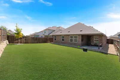 1025 Rosebay Drive, Justin, TX 76247 - Photo 32