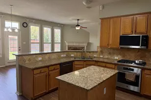 3701 Kimble Dr, Plano, TX 75025 - Photo 6