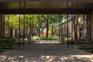 7424 W Northwest Hwy, Dallas, TX 75225 - Photo 26
