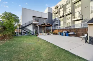 416 W 10th St, Dallas, TX 75208 - Photo 34