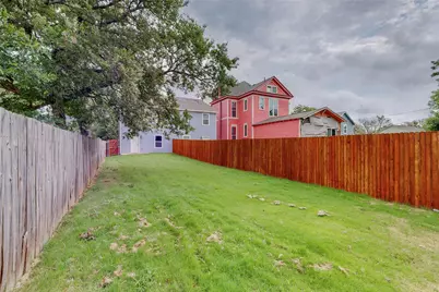 618 W Sears Street, Denison, TX 75020 - Photo 36