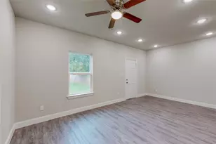 618 W Sears St, Denison, TX 75020 - Photo 8