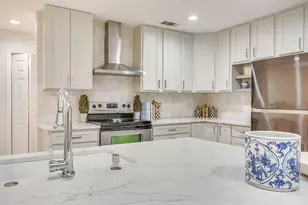 2541 Walsh Ct, Fort Worth, TX 76109 - Photo 18