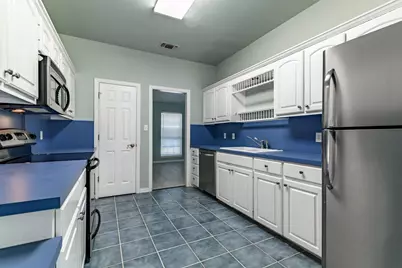 9009 Ravenswood Road, Granbury, TX 76049 - Photo 6
