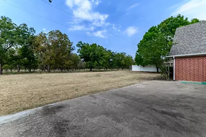 9009 Ravenswood Road, Granbury, TX 76049 - Photo 22