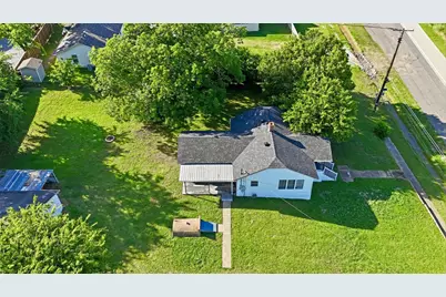 754 N Main Drive, Van Alstyne, TX 75495 - Photo 6