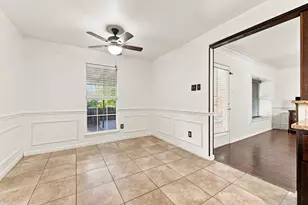2505 Cloverdale St, Arlington, TX 76010 - Photo 10