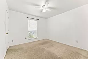 2505 Cloverdale St, Arlington, TX 76010 - Photo 20