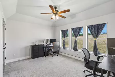 10020 Valley Oak Court, Springtown, TX 76082 - Photo 12