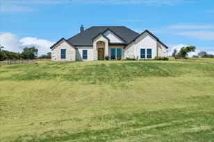 10020 Vly Oak Ct, Springtown, TX 76082 - Photo 1
