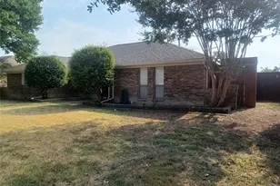 13114 Halwin Cir, Dallas, TX 75243 - Photo 2