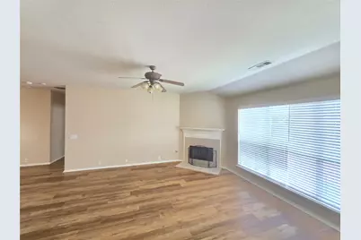 211 Crepe Myrtle Drive, Euless, TX 76039 - Photo 8