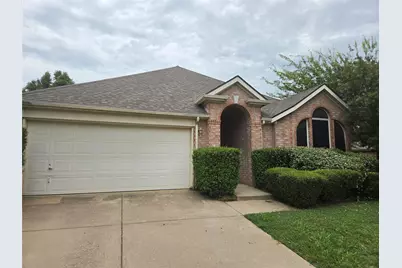 211 Crepe Myrtle Drive, Euless, TX 76039 - Photo 4