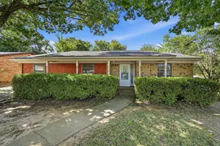 1214 Glasgow Dr, Sherman, TX 75092 - Photo 2