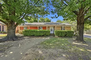 1214 Glasgow Dr, Sherman, TX 75092 - Photo 1