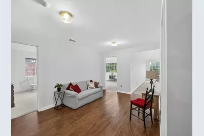 2116 Cannes Drive, Carrollton, TX 75006 - Photo 16