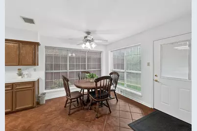 2116 Cannes Drive, Carrollton, TX 75006 - Photo 10