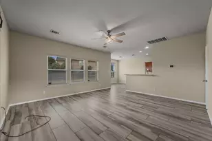 5701 Parkview Hills Ln, Fort Worth, TX 76179 - Photo 4
