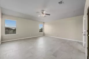 5701 Parkview Hills Ln, Fort Worth, TX 76179 - Photo 10