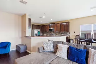 2159 Fair Weather Dr, Lancaster, TX 75146 - Photo 4