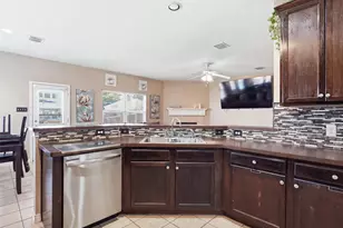 2159 Fair Weather Dr, Lancaster, TX 75146 - Photo 8