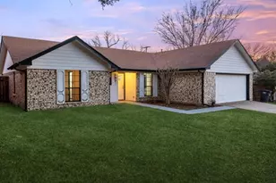 3977 Windhaven Rd, Fort Worth, TX 76133 - Photo 2