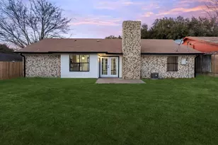 3977 Windhaven Rd, Fort Worth, TX 76133 - Photo 4