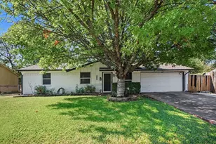 618 Thrush Ave, Duncanville, TX 75116 - Photo 2