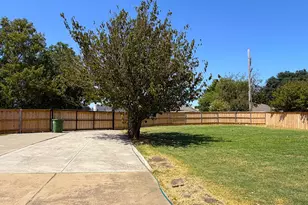 1621 Winter Park Ln, Lewisville, TX 75077 - Photo 16