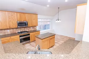 3916 Sharondale Dr, Flower Mound, TX 75022 - Photo 10