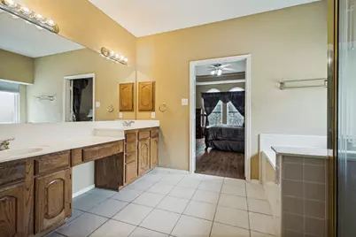 1368 Winnipeg Drive, Lewisville, TX 75077 - Photo 22