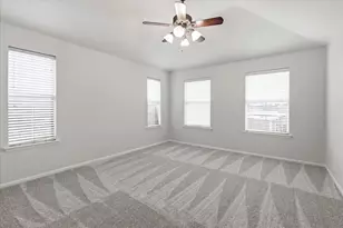 424 Legends Dr, Lewisville, TX 75057 - Photo 10